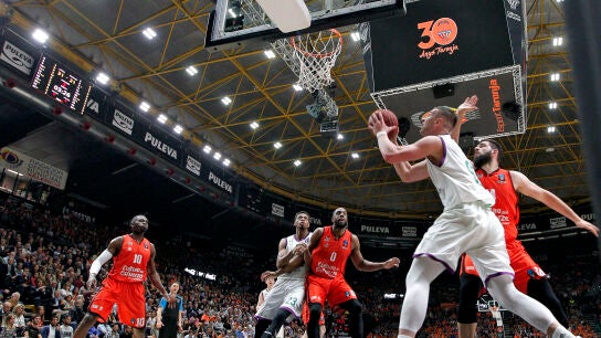 El Unicaja de M&aacute;laga conquista su primera Eurocopa 