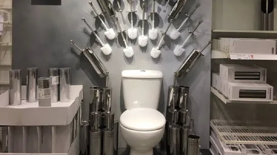 Trono de Hierro de un Ikea Francés Trono de Hierro de un Ikea Francés