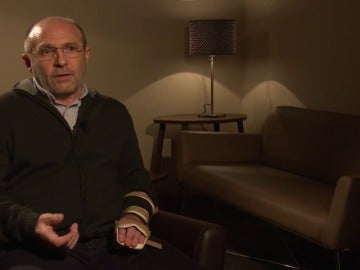 Frame 355.548555 de: La última entrevista de José Antonio Arrabal en laSexta Noche, enfermo de ELA que se ha suicidado en un vídeo: "Para vivir con un sufrimiento inaceptable prefiero morir" Frame 355.548555 de: La última entrevista de José Antonio Arrabal en laSexta Noche, enfermo de ELA que se ha suicidado en un vídeo: "Para vivir con un sufrimiento inaceptable prefiero morir"