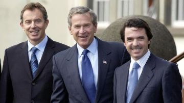 Blair, Bush y Aznar en la cumbre de las Azores
