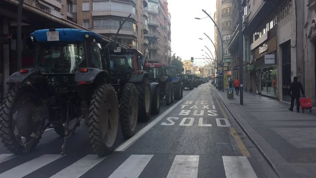 Tractores en el centro de Murcia