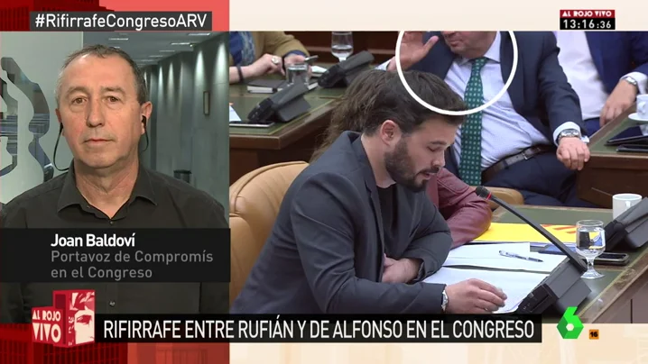 Frame 38.465223 de: "Huele a alcohol", "ha bebido"… las cámaras pillan al diputado del PP Martín-Toledano menospreciando a Rufián 