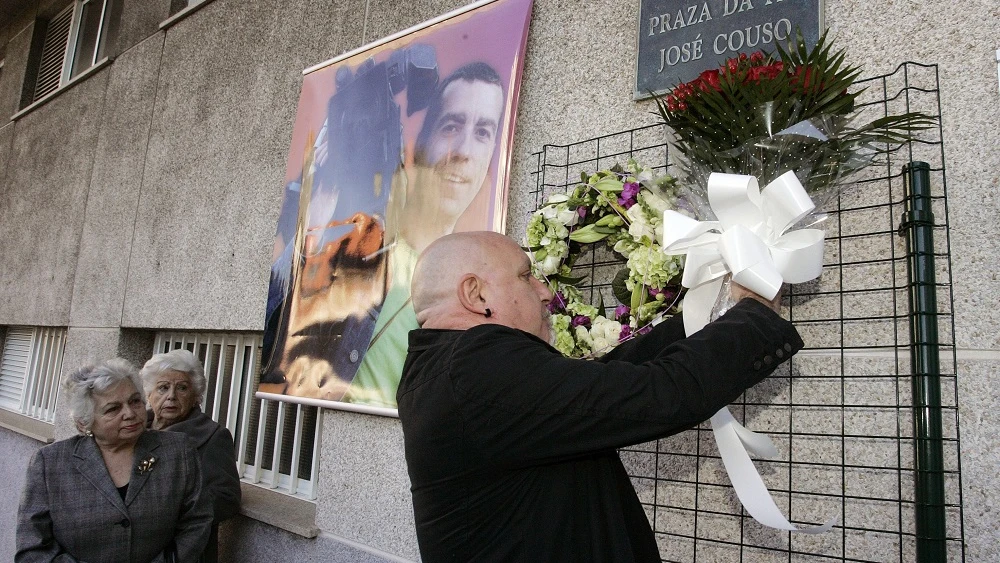  Quico Permuy, tío de José Couso, durante la ofrenda floral institucional que el Ayuntamiento de Ferrol 