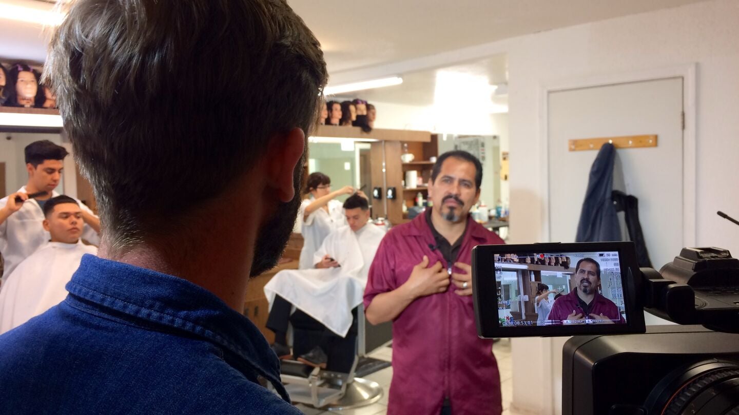 Antonio, peluquero en EEUU