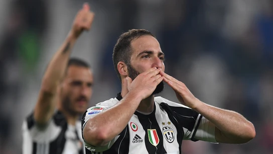 Higuaín celebra un gol con la Juventus de Turín Higuaín celebra un gol con la Juventus de Turín