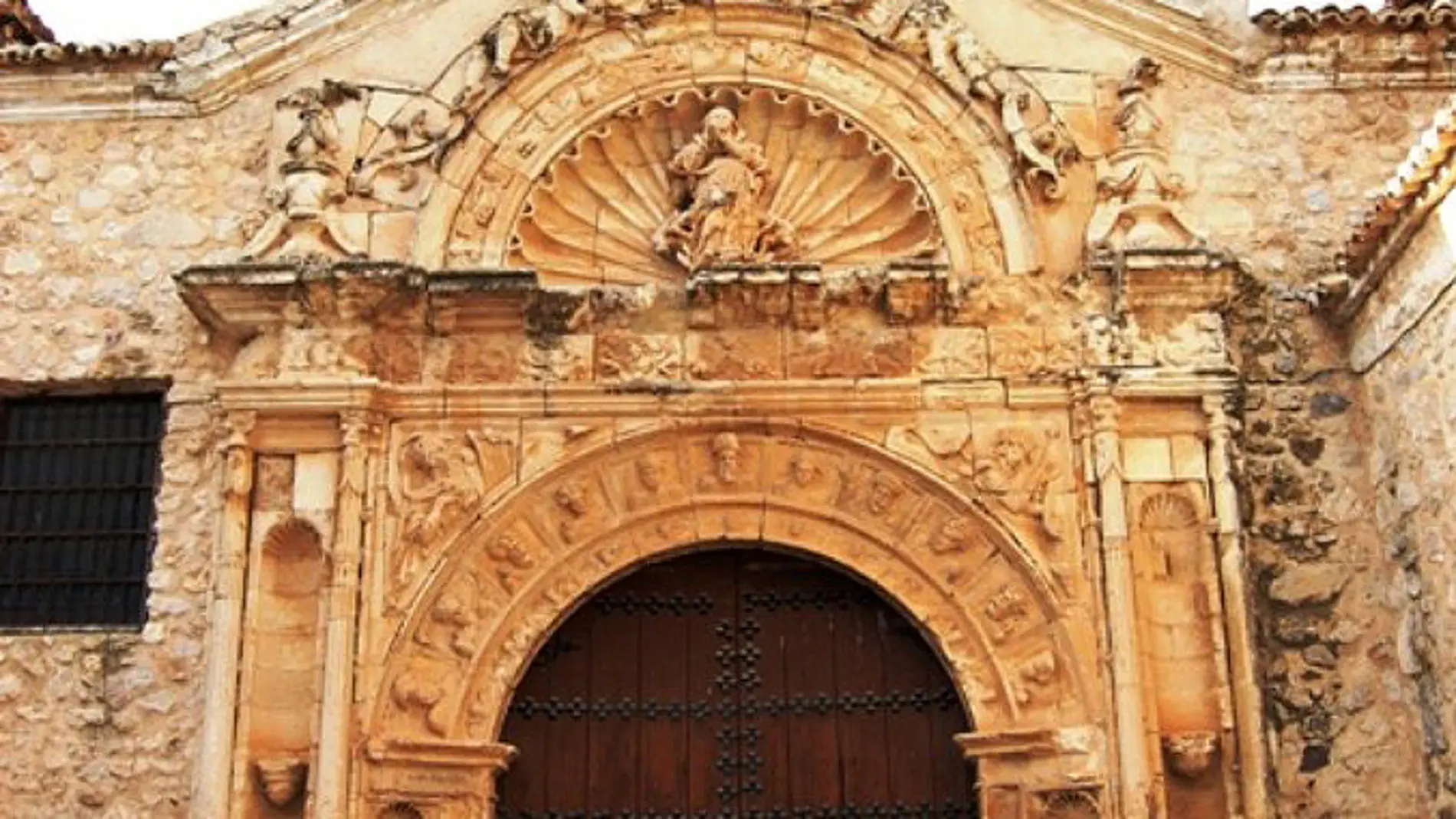 Fachada Iglesia de Corral de Almaguer