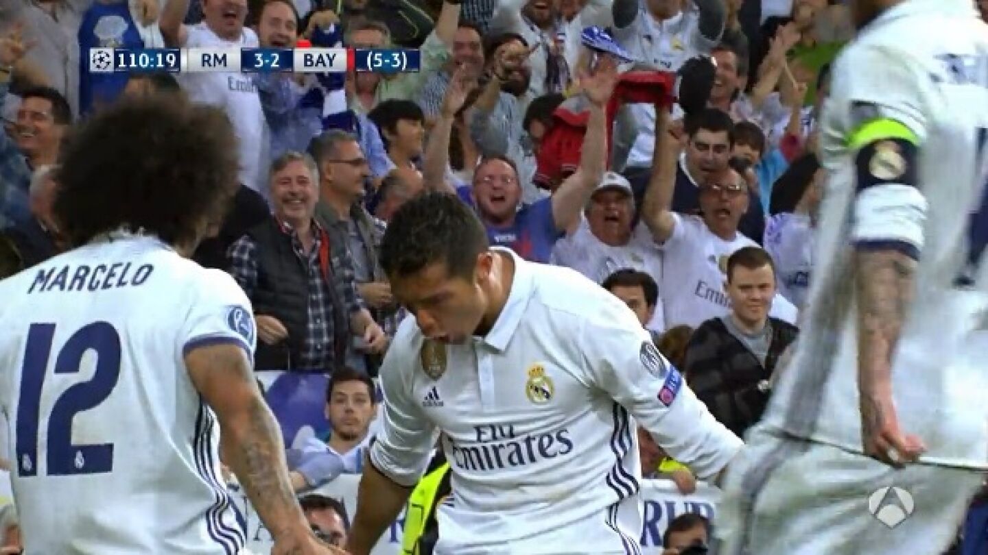 Cristiano Ronaldo celebra su tercer gol con Marcelo
