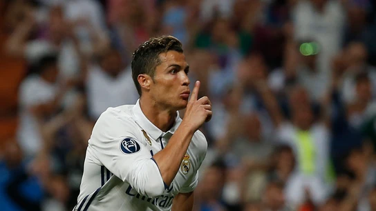 Cristiano Ronaldo manda callar a la afición del Bernabéu Cristiano Ronaldo manda callar a la afición del Bernabéu