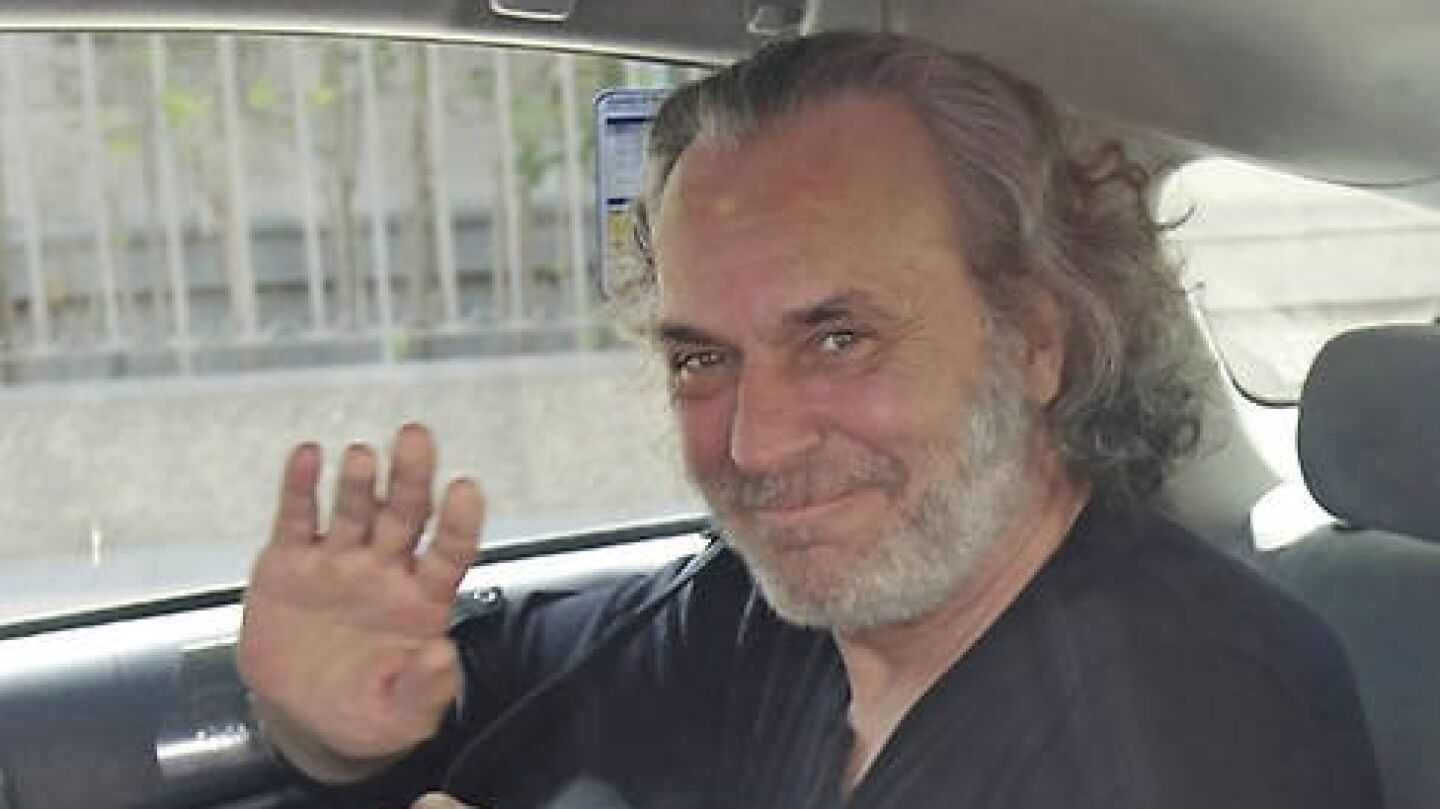 El actor Jos&eacute; Coronado tras recibir el alta m&eacute;dica
