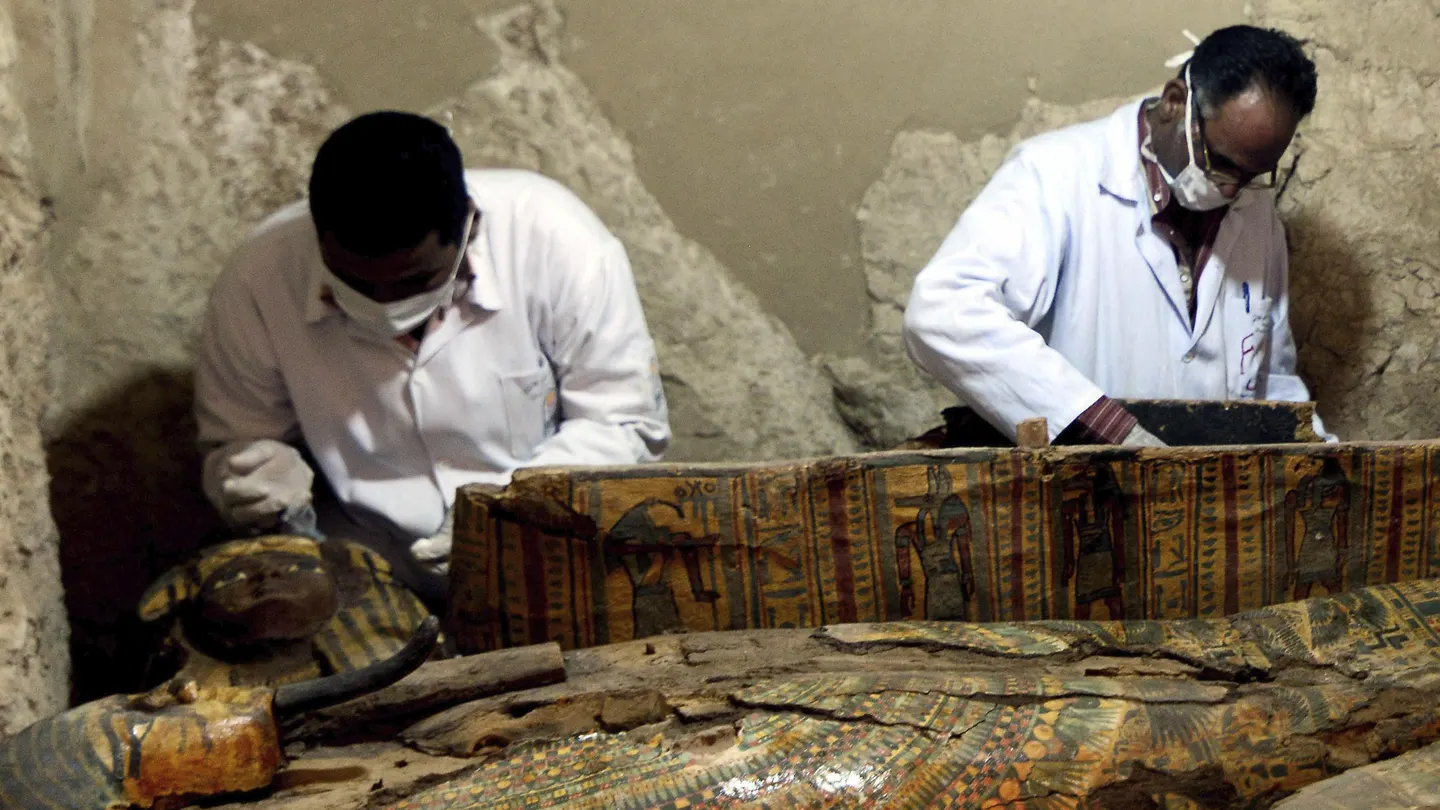 Tumba casi intacta de un alcalde de la antigua cuidad de Luxor Tumba casi intacta de un alcalde de la antigua cuidad de Luxor