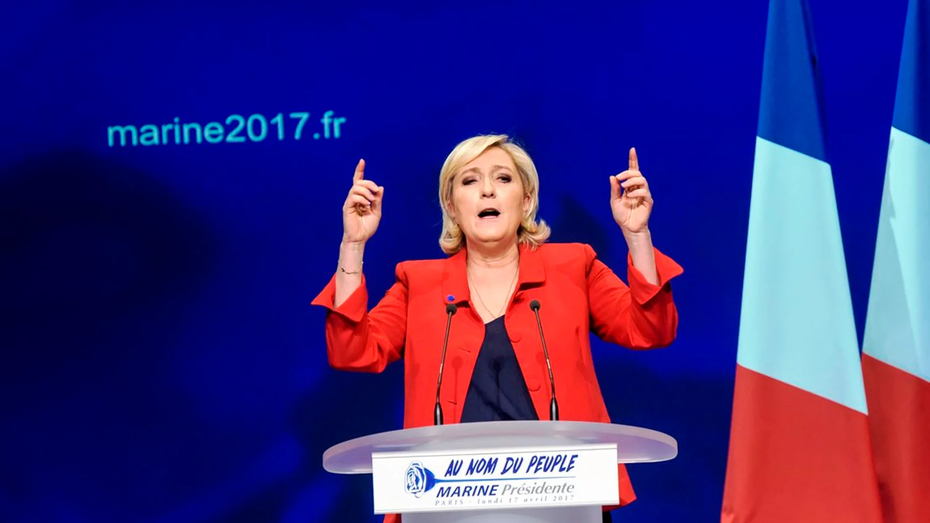 La líder y candidata del partido Frente Nacional, Marine Le Pen, da un discurso electoral