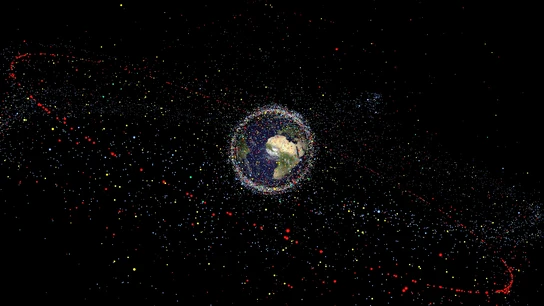 Imagen de la basura espacial orbitando alrededor de la Tierra Imagen de la basura espacial orbitando alrededor de la Tierra