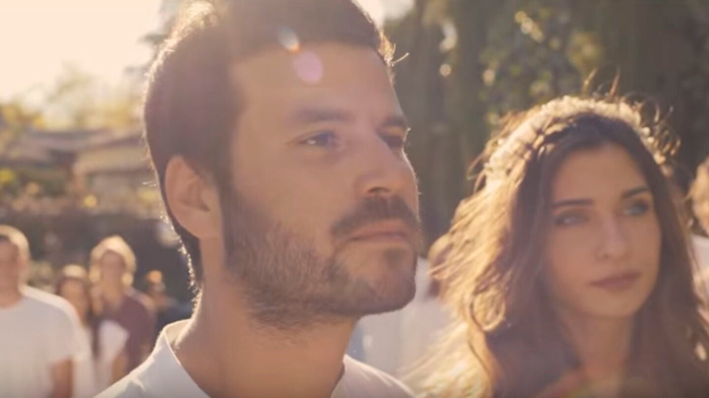 Willy B&aacute;rcenas en el videoclip de Taburete, Luna (Voy a por ti)