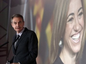 Zapatero en el homenaje a Carme Chacón Zapatero en el homenaje a Carme Chacón