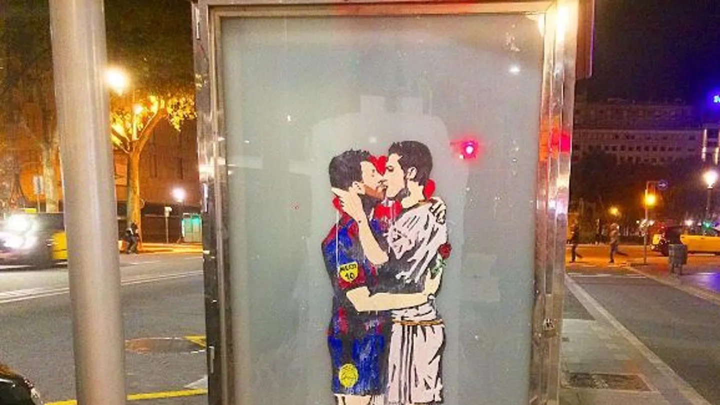 Leo Messi y Cristiano Ronaldo en un grafiti Leo Messi y Cristiano Ronaldo en un grafiti