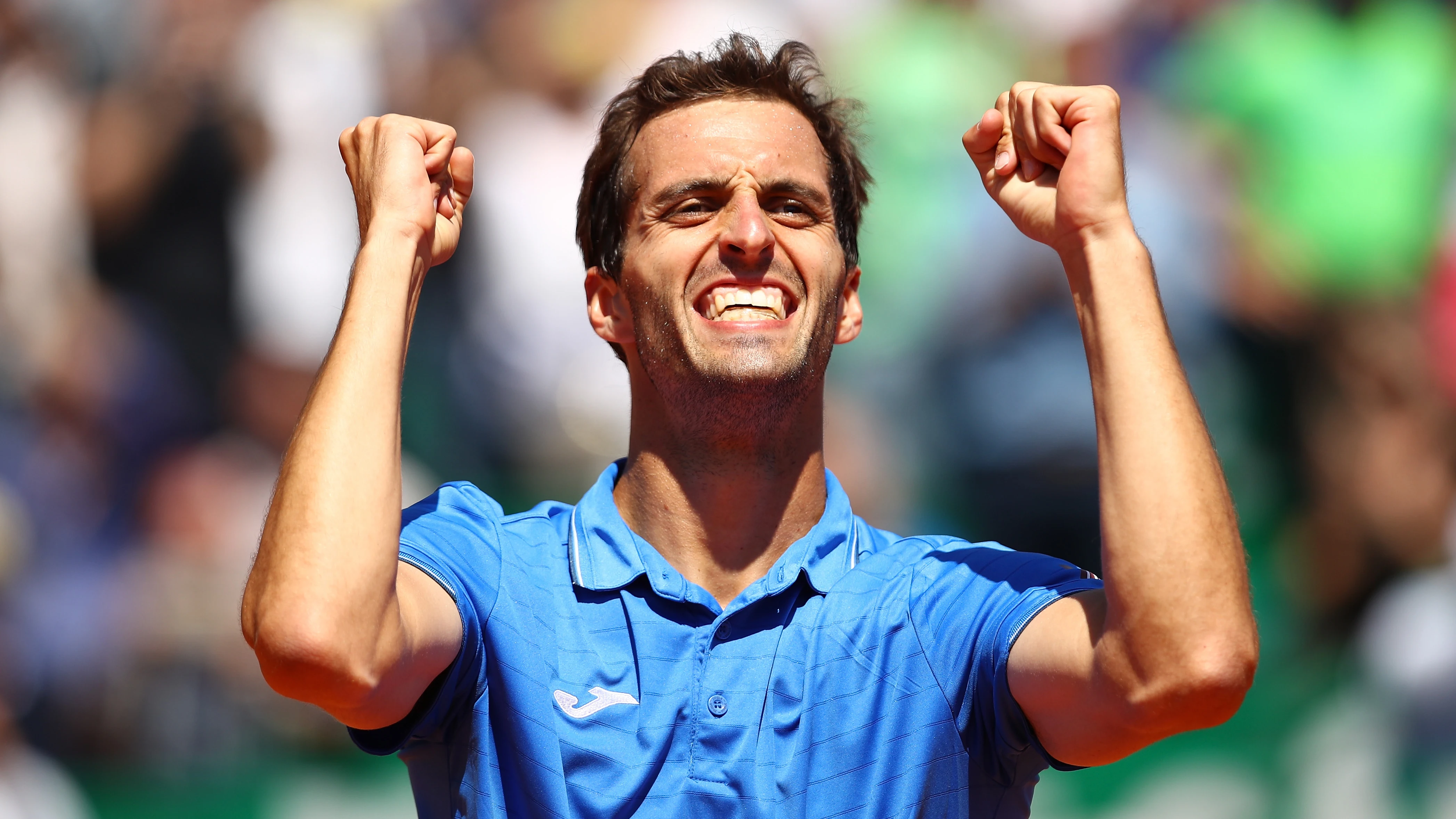 Albert Ramos celebra la victoria en Montecarlo