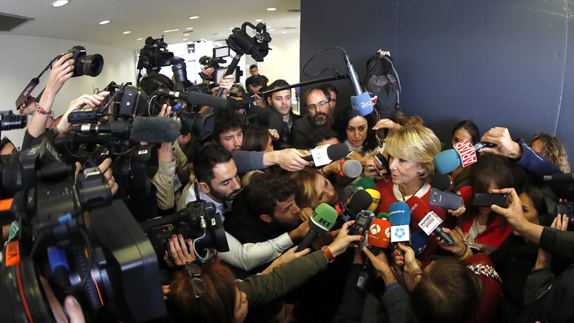 Esperanza Aguirre ante los medios