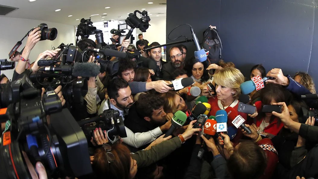 Esperanza Aguirre ante los medios