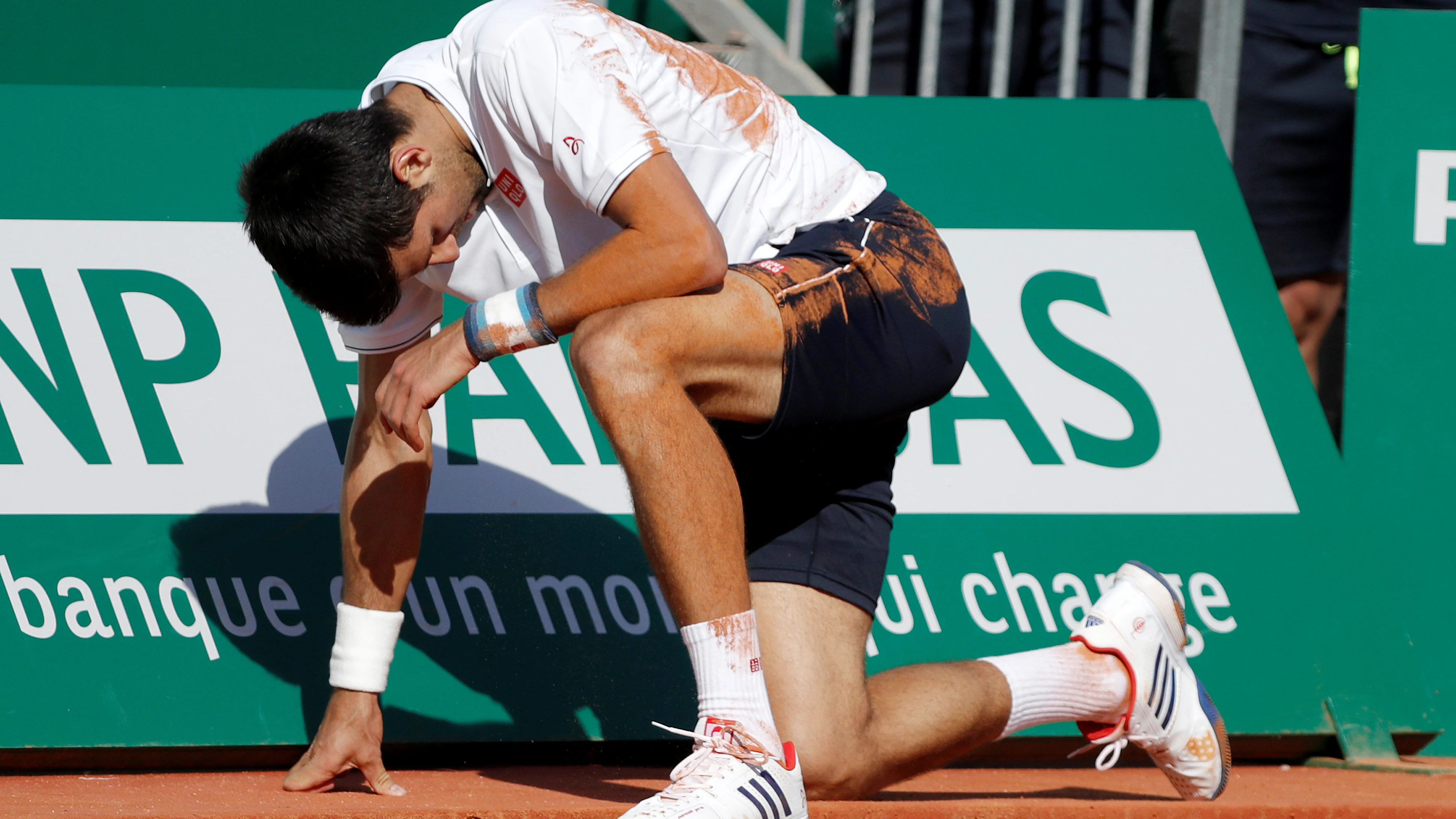 Novak Djokovic claudica ante Goffin