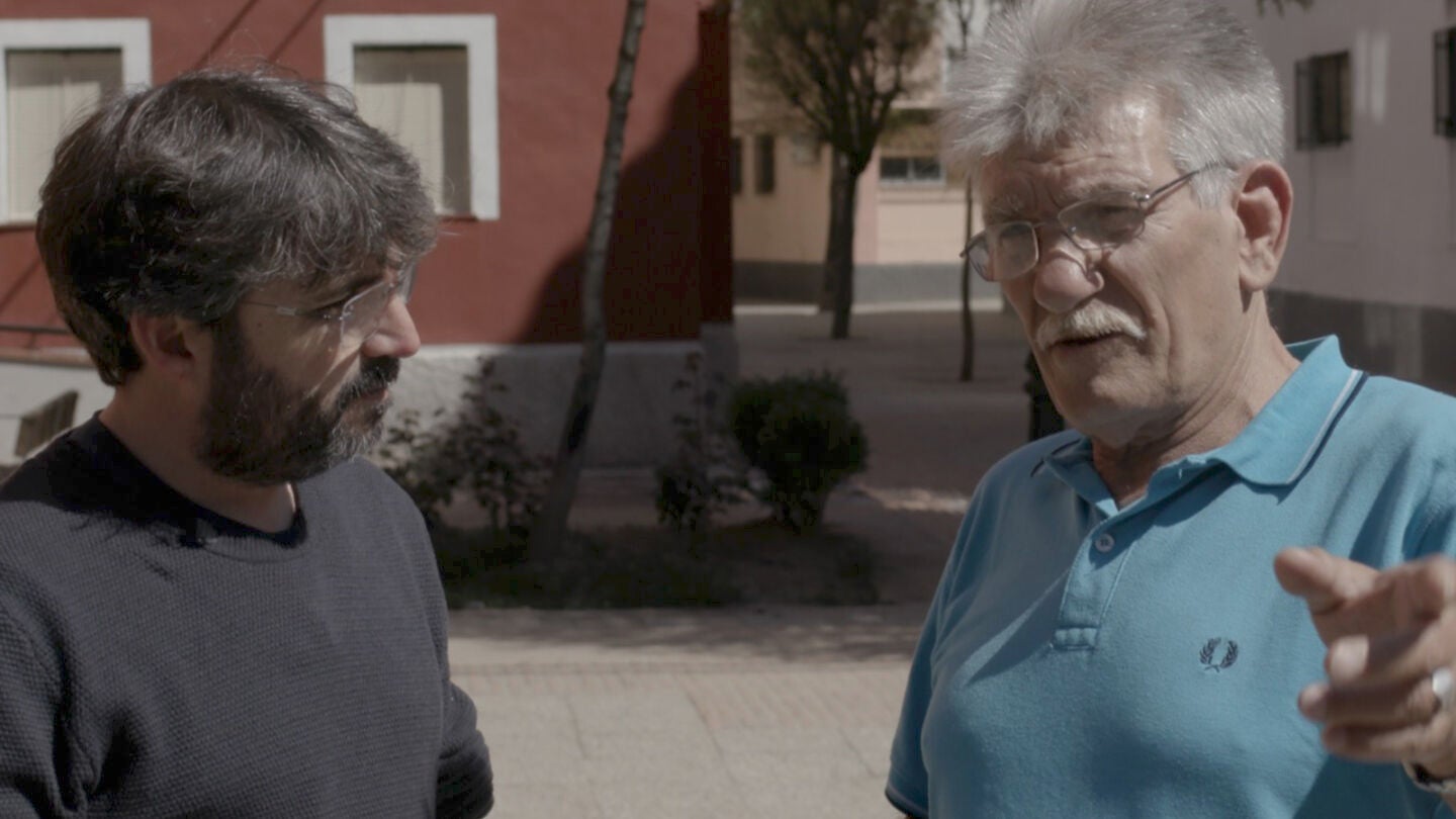 Miguel Montes Neiro charla con Jordi &Eacute;vole en Salvados