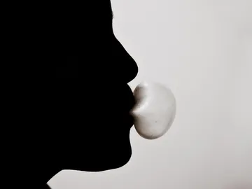 Pompa con un chicle Pompa con un chicle