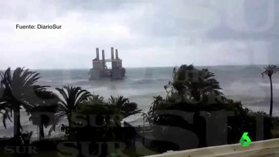 Plataforma frente a Benalmádena Plataforma frente a Benalmádena