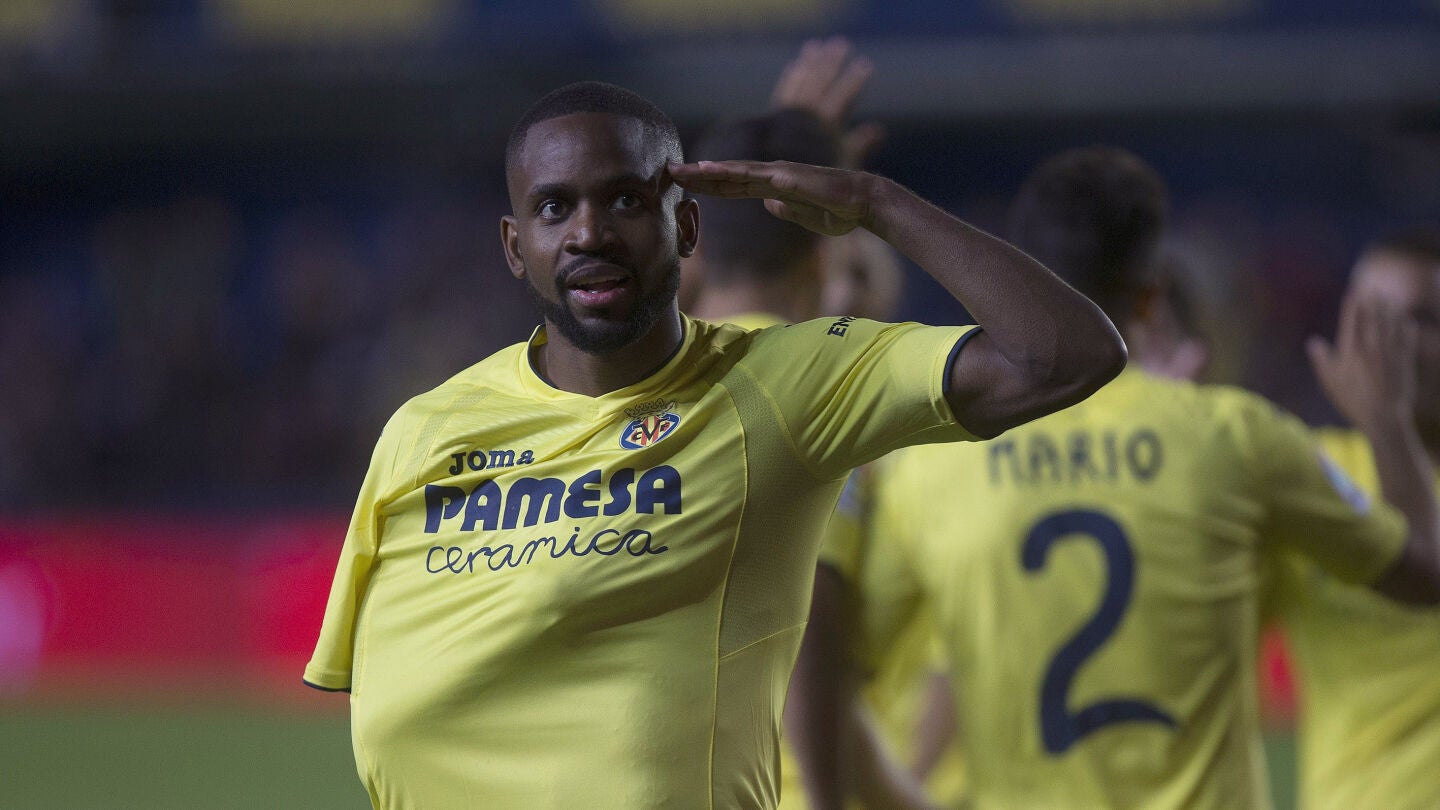 Bakamb&uacute;, en el partido contra el Sporting