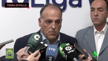 Frame 18.189887 de: Tebas denuncia "trampas" en el proceso electoral de la RFEF y arremete contra Villar por el VAR: "No distingue la 'v' de la 'b'"