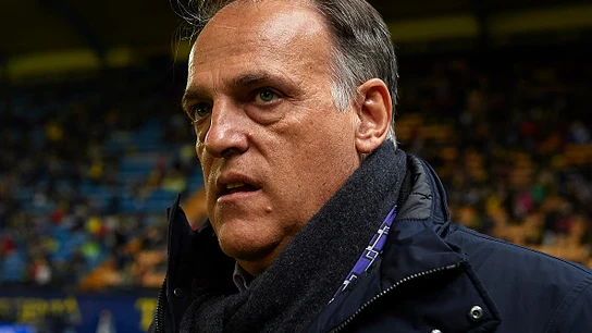 Vaya rajada de Tebas Contra Ángel María Villar