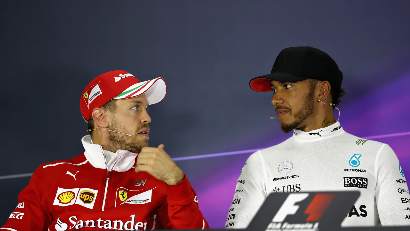 Vettel y Hamilton en rueda de prensa Vettel y Hamilton en rueda de prensa