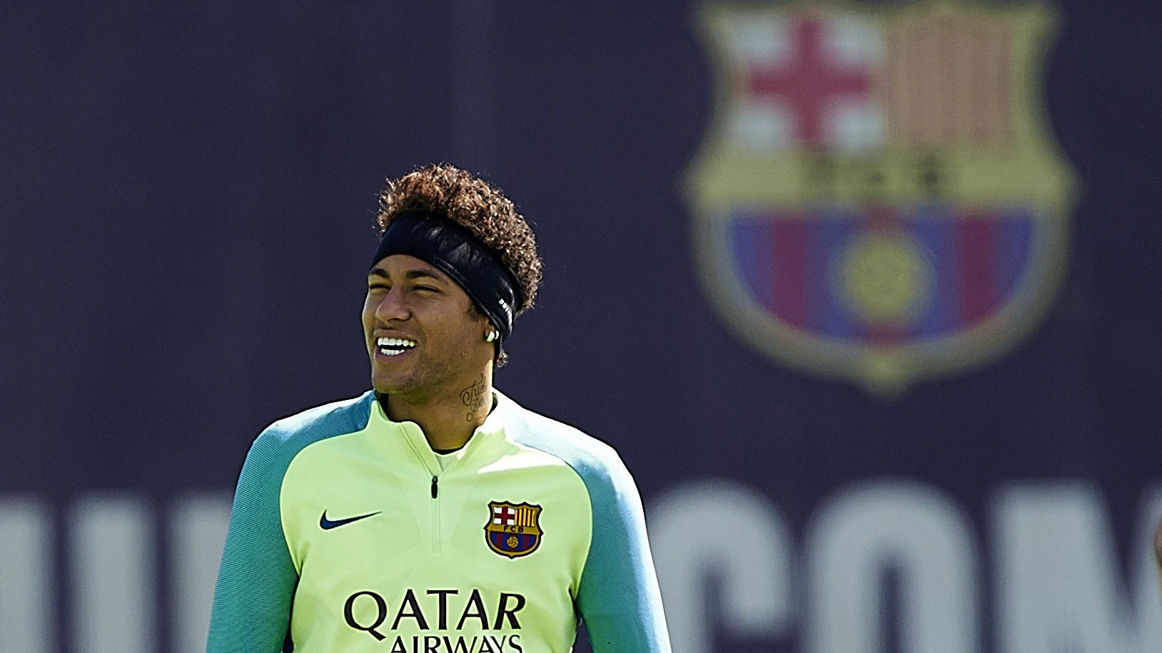 Neymar durante un entrenamiento con el Barcelona