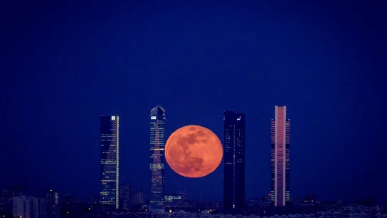 La luna llena de la Semana Santa (Madrid) Manuel Juez La luna llena de la Semana Santa (Madrid) Manuel Juez