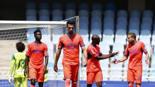 Los jugadores del Granada se lamentan y discuten tras un gol en contra Los jugadores del Granada se lamentan y discuten tras un gol en contra