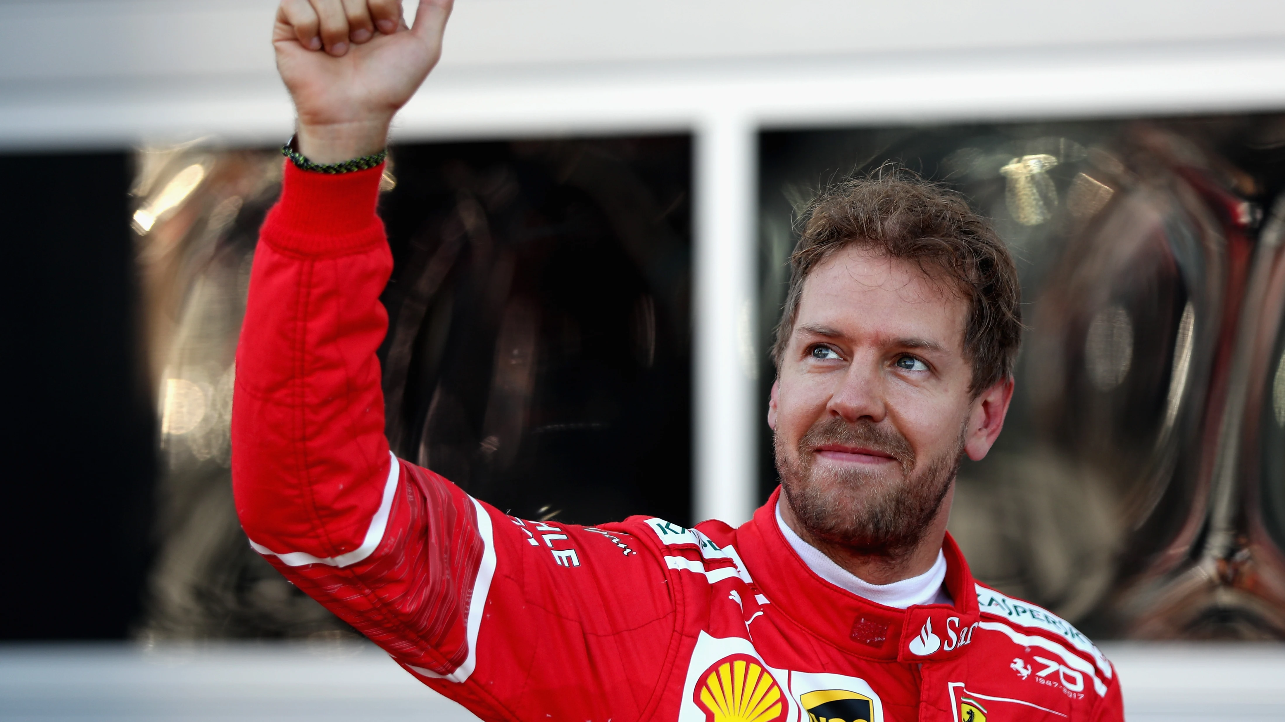 Sebastian Vettel celebrando la 'pole' de GP de Rusia