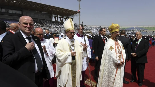 El Papa Francisco, a su llegada al estadio del Ejército del Aire en El Cairo, para celebrar Misa El Papa Francisco, a su llegada al estadio del Ejército del Aire en El Cairo, para celebrar Misa