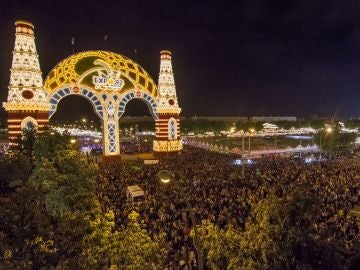 El tradicional 'Alumbrao' del ferial abre esta medianoche otra edición de la Feria de Abril de Sevilla, El tradicional 'Alumbrao' del ferial abre esta medianoche otra edición de la Feria de Abril de Sevilla,