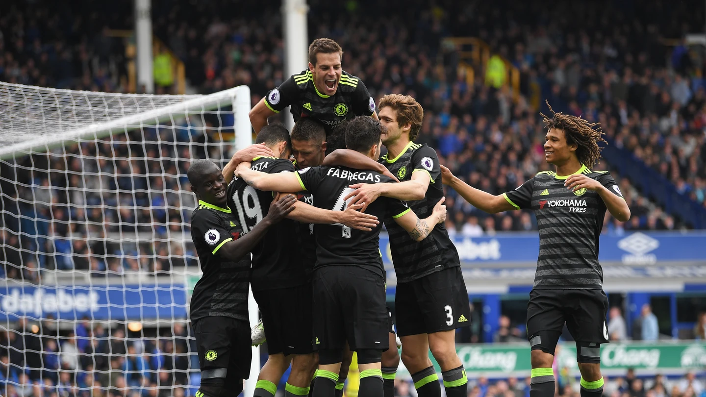 Los jugadores del Chelsea celebrando un gol Los jugadores del Chelsea celebrando un gol