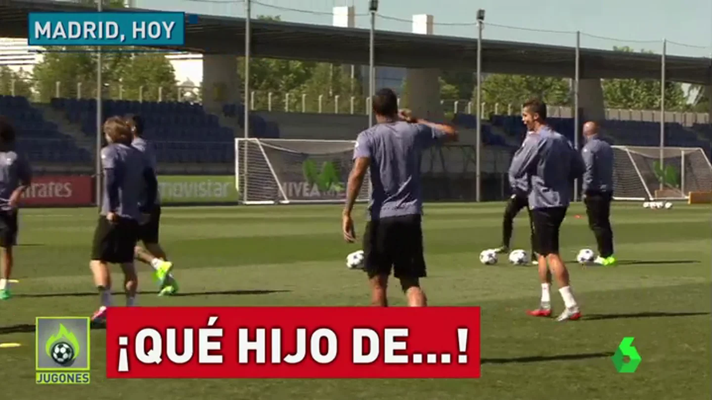 Frame 24.49081 de: ¡Se lo pasan como niños! El espectacular rondo del Real Madrid antes del derbi Frame 24.49081 de: ¡Se lo pasan como niños! El espectacular rondo del Real Madrid antes del derbi