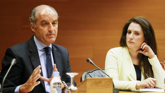El expresidente de la Generalitat Francisco Camps comparece en la comisión de investigación El expresidente de la Generalitat Francisco Camps comparece en la comisión de investigación
