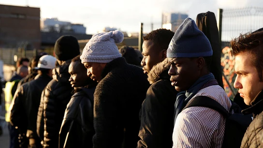 Campamento de refugiados en Porte de La Chapelle Campamento de refugiados en Porte de La Chapelle