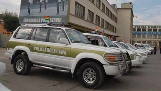 Coche de policía en Bolivia Coche de policía en Bolivia