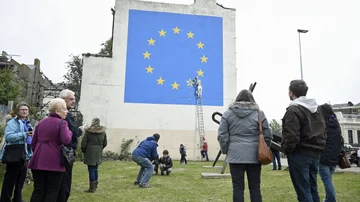 El mural de Banksy sobre el Brexit en Dover