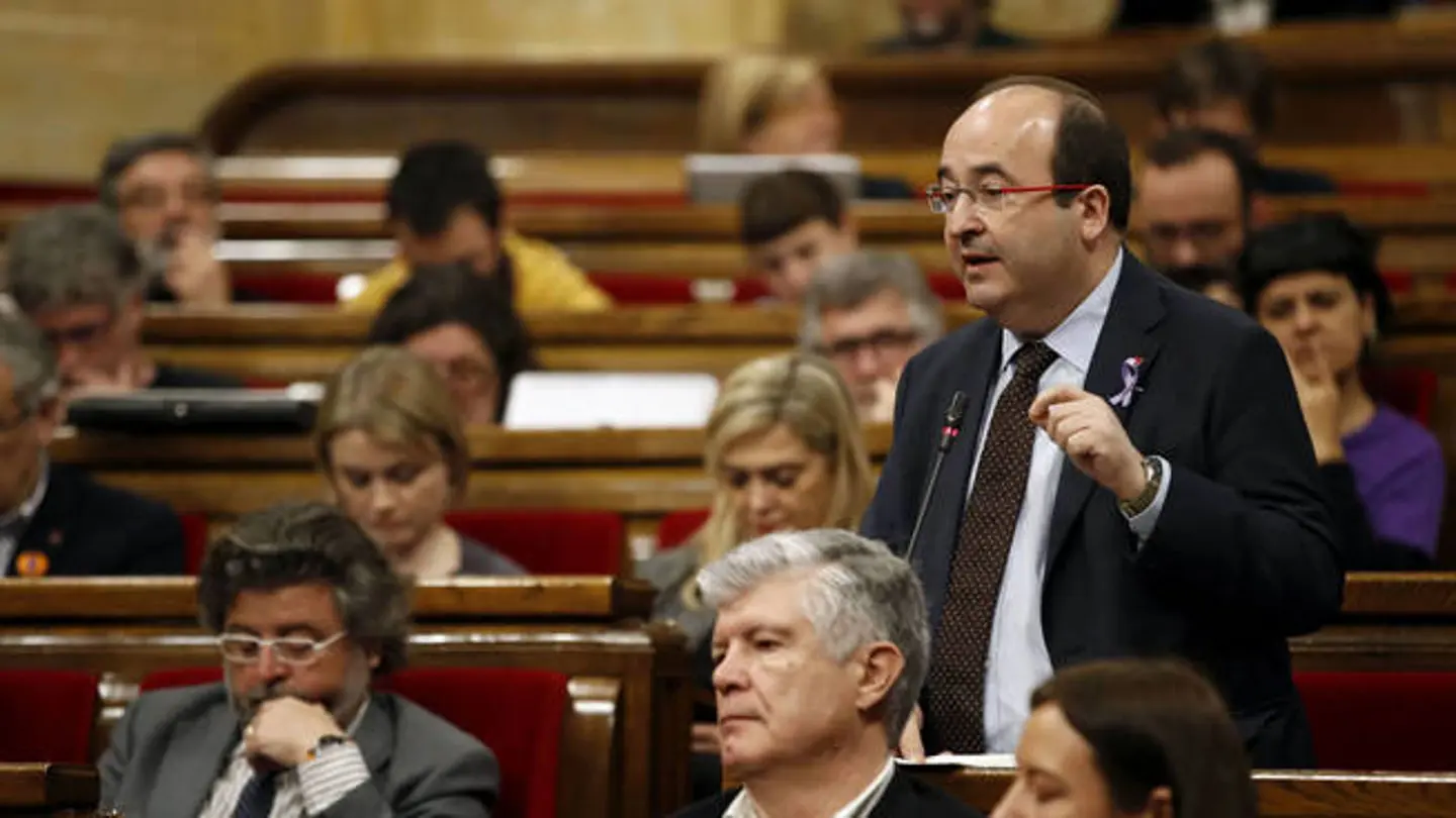El líder del PSC, Miquel Iceta, en el Parlament de Cataluña El líder del PSC, Miquel Iceta, en el Parlament de Cataluña