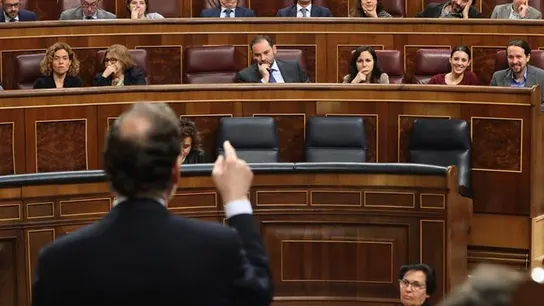 Mariano Rajoy responde a Pablo Iglesias en el Congreso de los Diputados Mariano Rajoy responde a Pablo Iglesias en el Congreso de los Diputados
