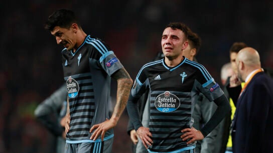 Iago Aspas, llorando sobre el c&eacute;sped de Old Trafford