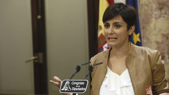 Isabel Rodríguez, ante los medios Isabel Rodríguez, ante los medios