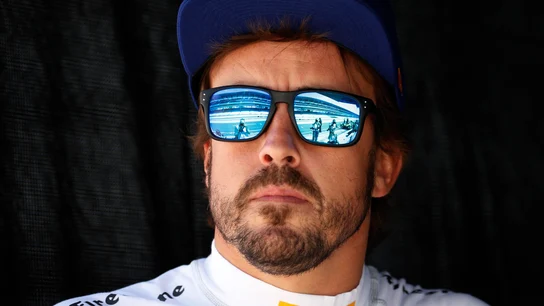 Fernando Alonso, pensativo en Indianápolis Fernando Alonso, pensativo en Indianápolis