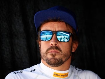 Fernando Alonso, pensativo en Indianápolis Fernando Alonso, pensativo en Indianápolis