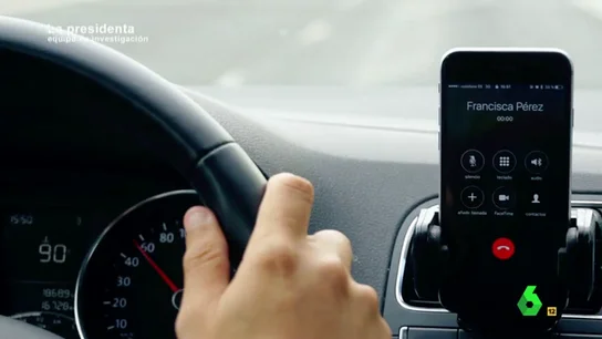 Frame 57.085464 de: Equipo de Investigación logra hablar con la 'Presidenta' Francisca: "¿Por qué están preguntando por mí?" Frame 57.085464 de: Equipo de Investigación logra hablar con la 'Presidenta' Francisca: "¿Por qué están preguntando por mí?"