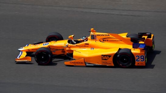 Fernando Alonso, en el trazado de Indian&aacute;polis